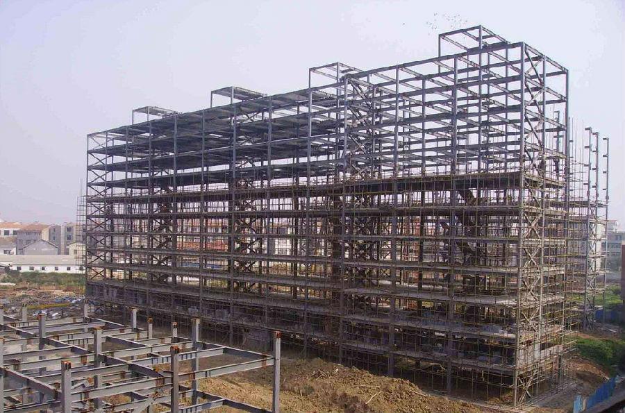 吕梁高层钢结构的支撑布置与构造应该符合哪些要求
